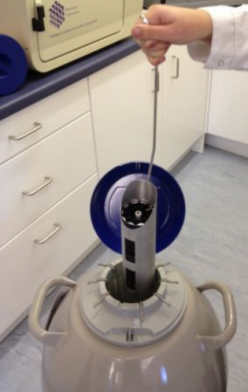 Puck-Halterung (Canister) f�r CX100